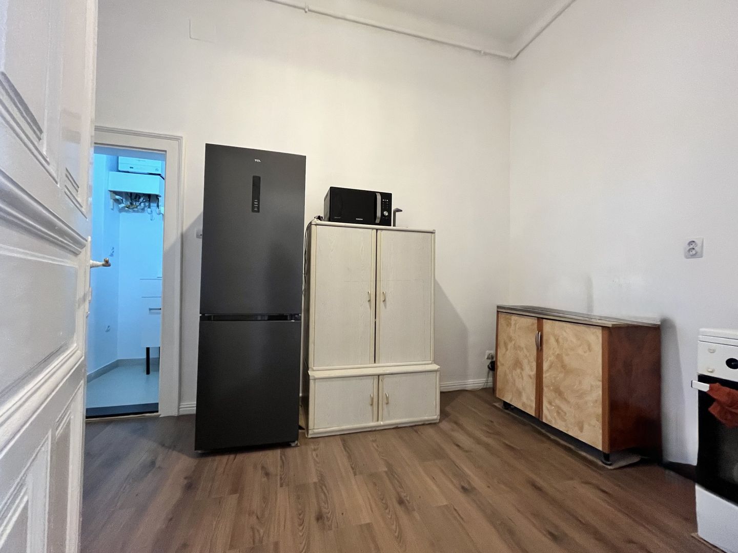 Un apartament care îți oferă orașul la un pas și vedere la Bega - Poză 15