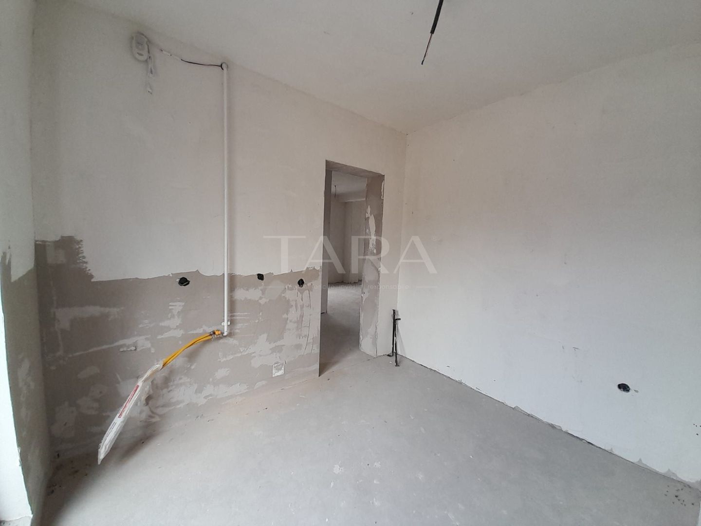 Vanzare casa individuala in Sannicoara - Poză 4