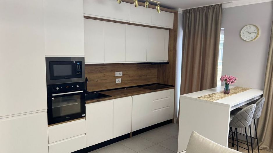 Inchiriere apartament 2 camere + terasa + 1 loc parcare subterana - Poză 1