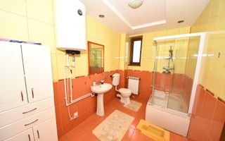 Vila spatioasa, constructie solida, zona micro 17 – Galati - Poză 55