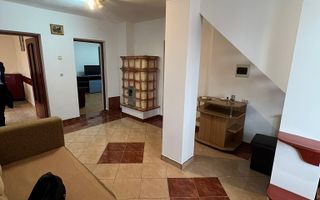 🏡 Apartament cu 3 camere  300 € / lună - Poză 1