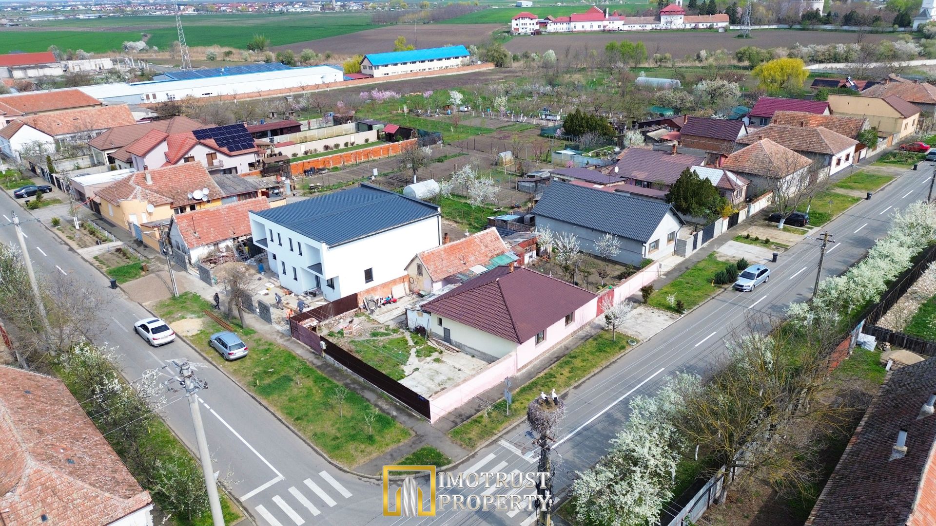 Casă de vânzare | Gai, Arad | Teren generos, acces din două străzi - Poză 2