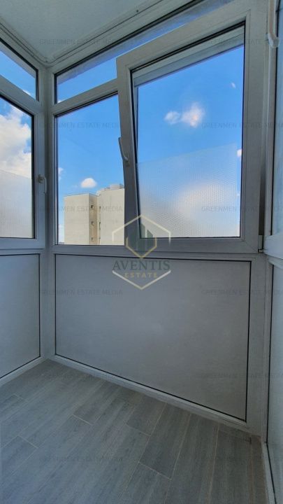 Piata Victoriei - Titulescu, vedere rasarit, decomandat, bloc reabilitat - Poză 3