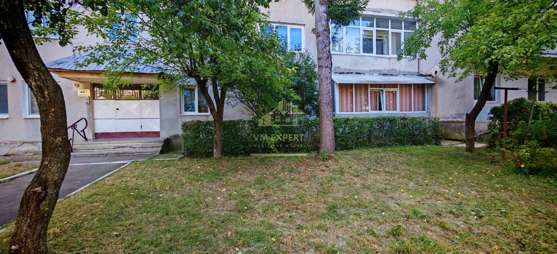 APARTAMENT CAMPULUNG 2 CAMERE, PARTER - Poză 1