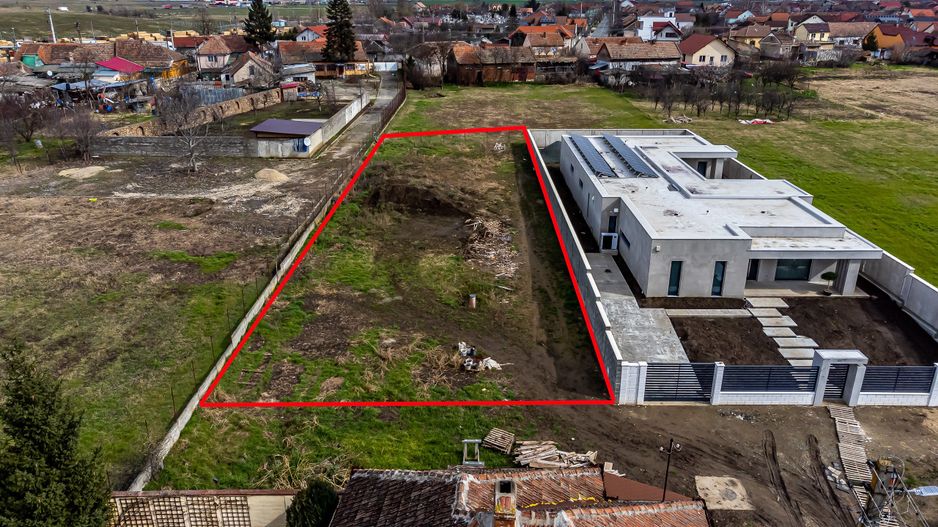 Teren 1100 mp pentru loc de casa  in cartierul Poltura Arad - Poză 1