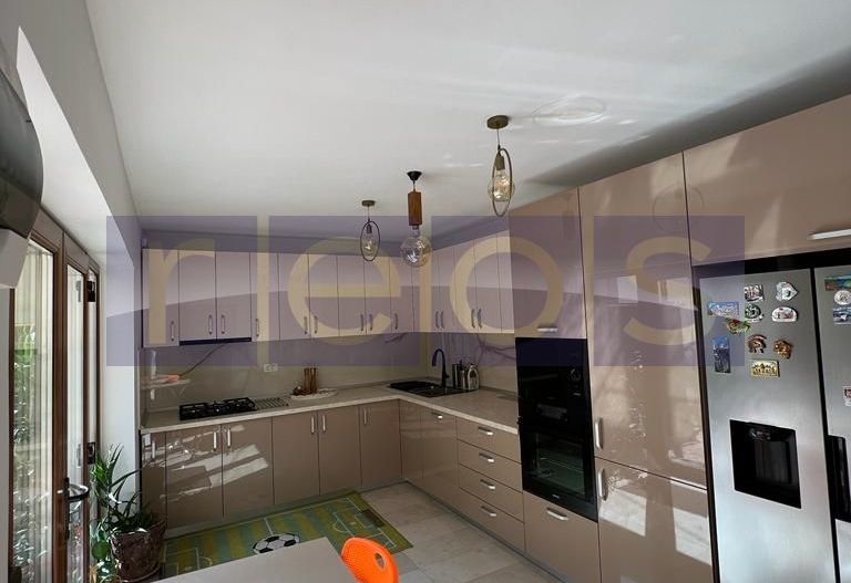 INCHIRIERE V ILA 5 CAMERE+ CURTE | ZONA COLENTINA - Poză 6