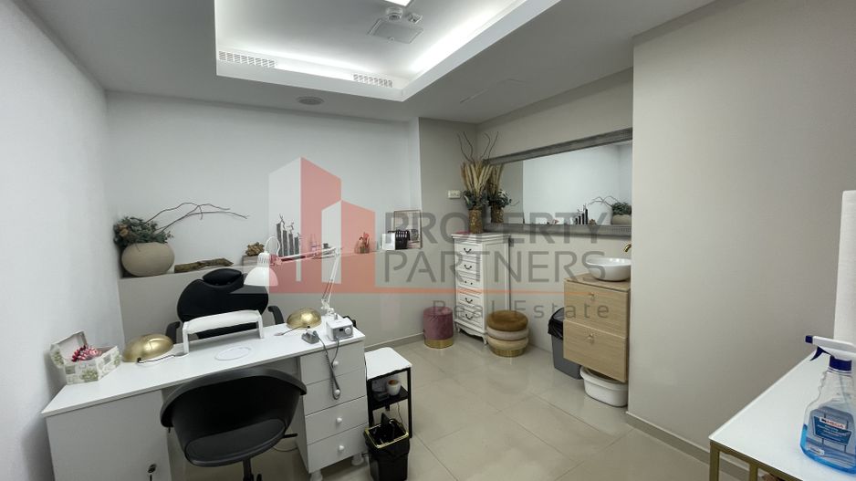 Laborator de analize | Birou | Comercial - Poză 7