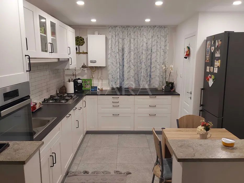 Apartament cu 3 camere in Zorilor,zona Golden Tulip - Poză 2