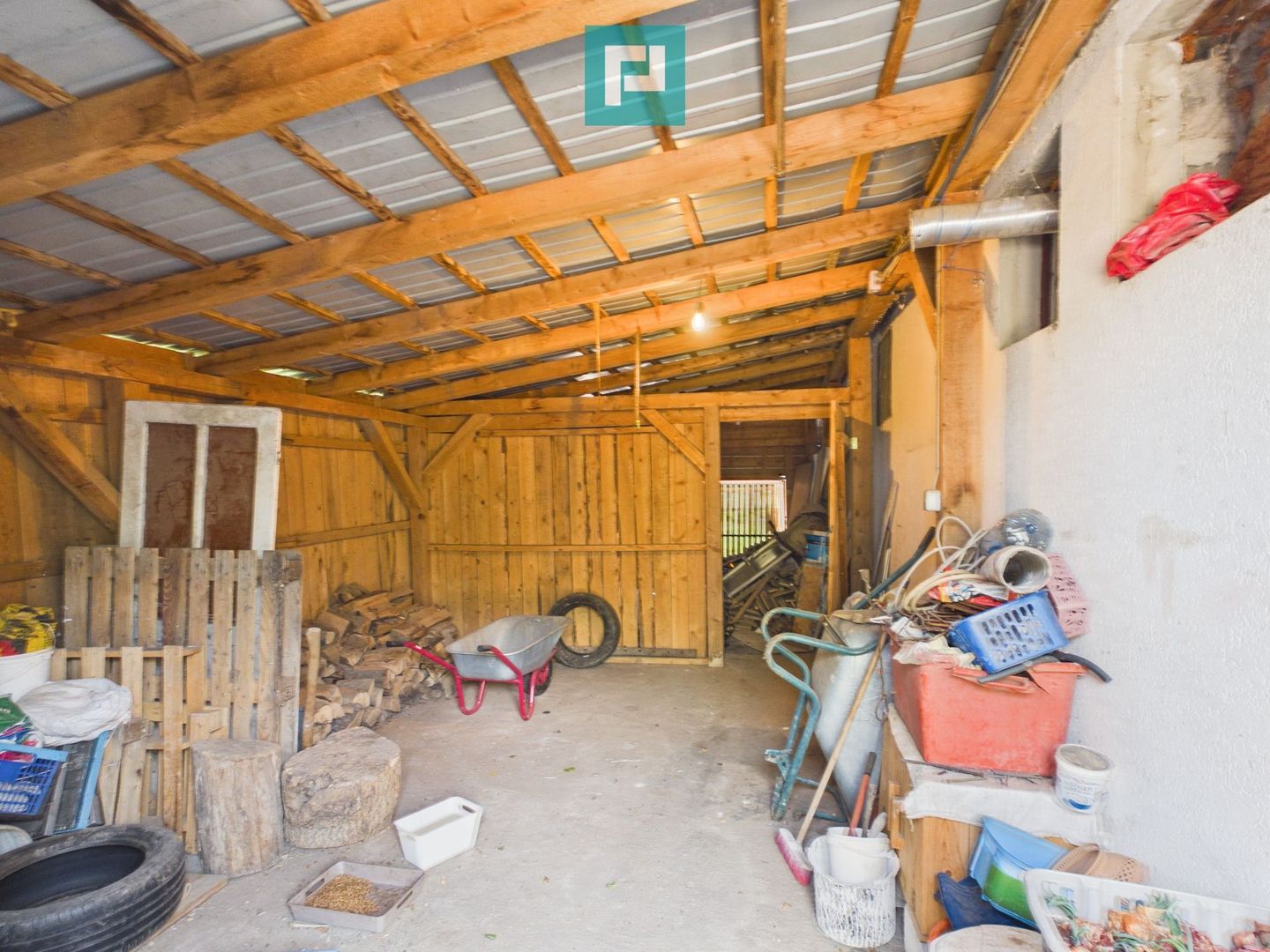 Casă retrasă Pișchia – 4 camere, teren 920 mp - Poză 70