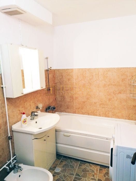 2 camere| Zona Aradului| centrala proprie| familie, cuplu sau o persoana| - Poză 4