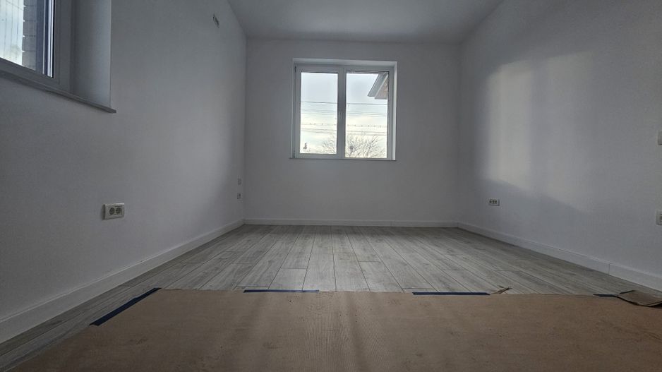 Case Parter Stil Mediteranean de Vânzare în Tunari - 100 metri Padure - Poză 17