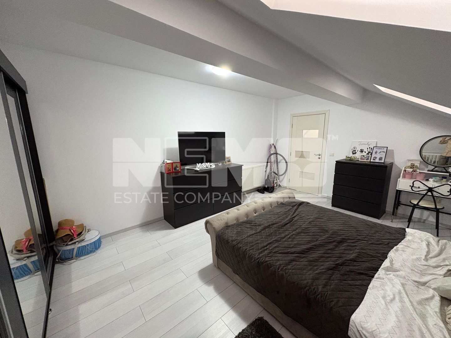 APARTAMENT 3 CAMERE | 80 MP | LOC DE PARCARE | RĂDĂUȚI - Poză 3