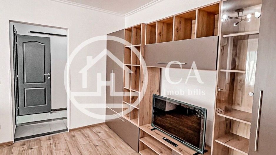 Apartament central cu 2 camere de închiriat în blocul Cicero, Oradea - Poză 2