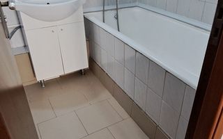 Apartament 2 camere renovat complet, etaj intermediar, liber imediat - Poză 7