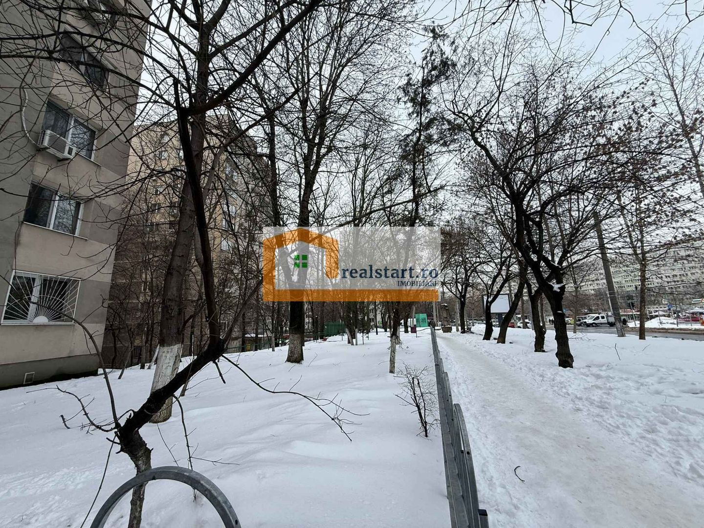 Parter Inalt, langa Mall Park Lake, Metrou Dristor, Piata, Centrala termica, - Poză 17