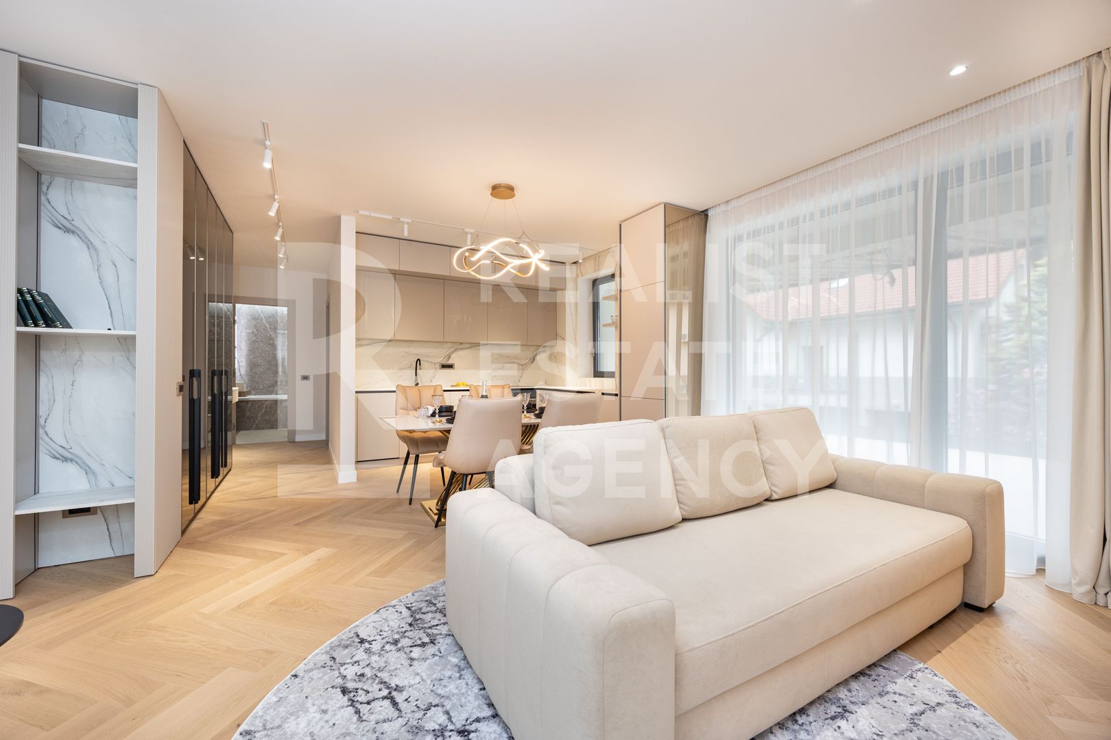 Vânzare, apartament cu 2 camere, zona Voluntari - Poză 7