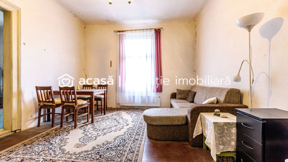 Apartament cu 2 camere, la curte comună, în Grădște. - Poză 9