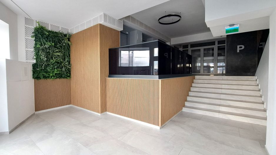 Apartament tip Penthouse cu 3 camere, 2 bai, NOU - Poză 1