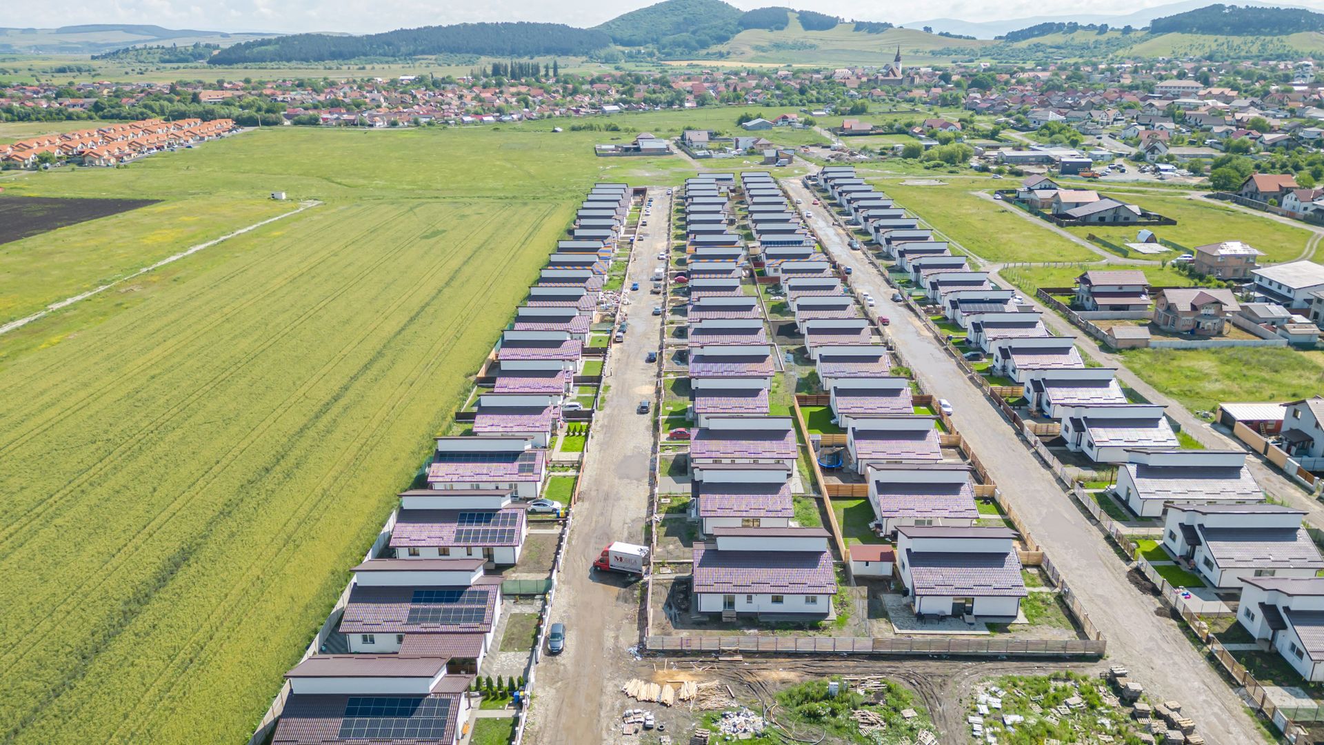 Casa individuala finalizata intabulata Sanpetru zona Primaverii - Poză 1