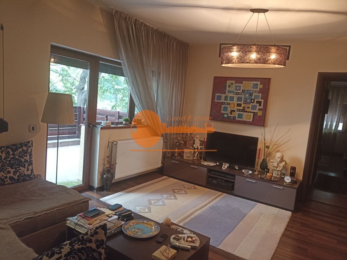 3 camere Crangasi-2011-Loc parcare-TErasa - Poză 2