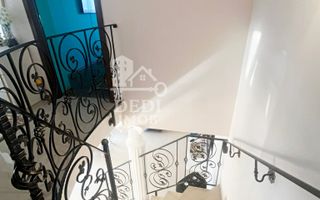 Casă cu 2 locuințe, teren intravilan 7062 mp Cetariu, Bihor - Poză 12