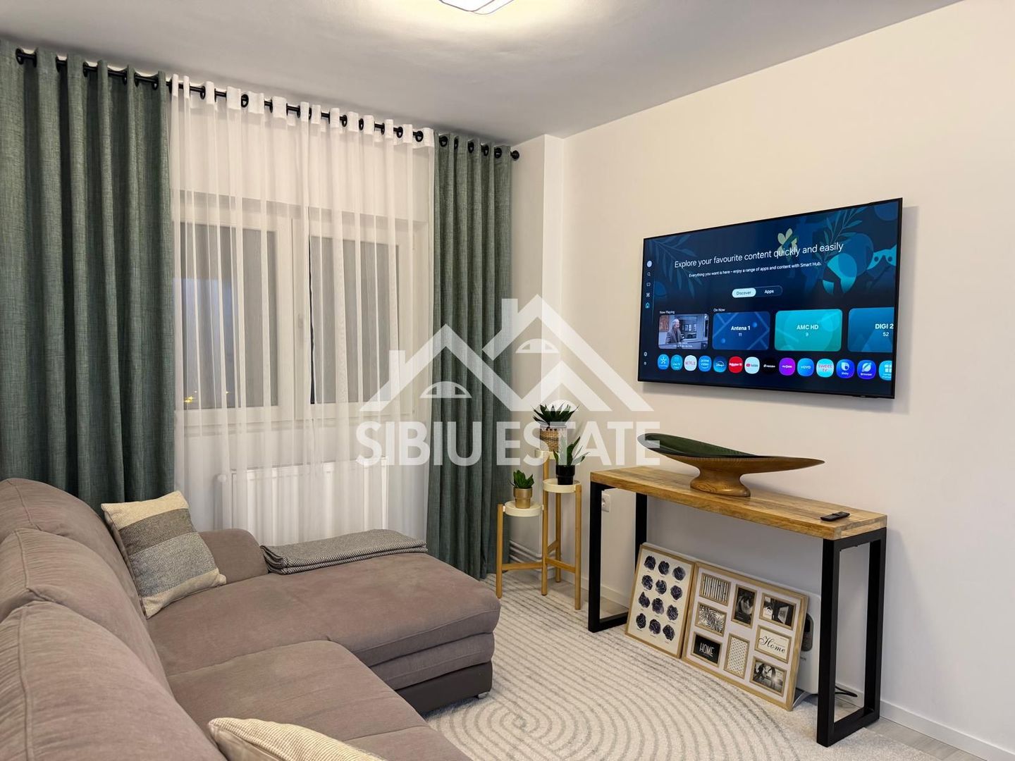 Apartament 3 camere 2 bai, pivita recent renovat-in Sibiu M.Viteazul - Poză 1