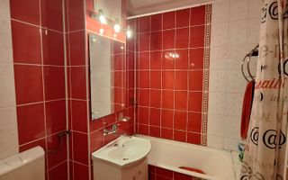 Apartament 3 camere DECOMANDAT etaj 2/4 de vanzare zona Lapus Arges - Poză 3