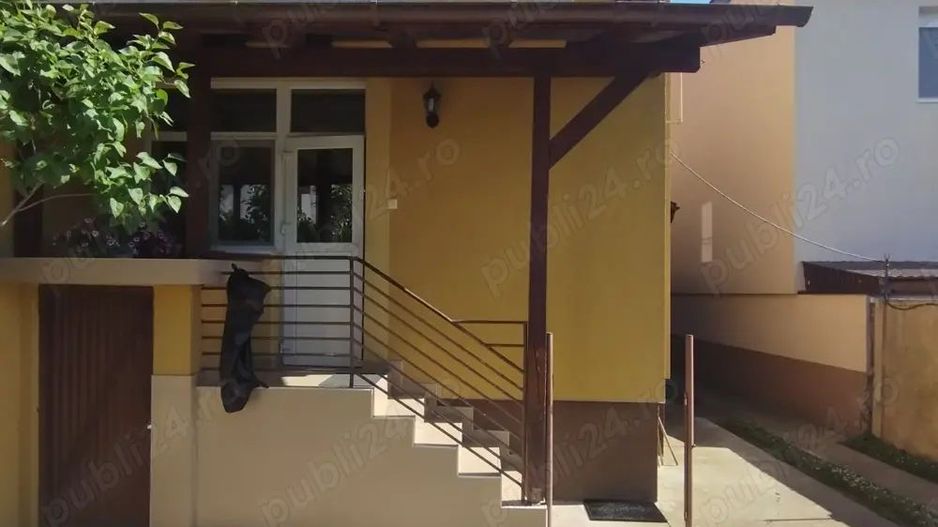 Vând casă 3 camere zona Lidl 14 Mai - Poză 1