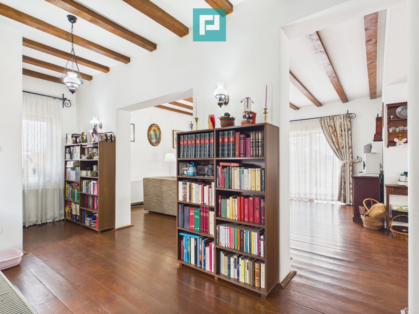 Casă rustică deosebită cu 1450 mp teren - Poză 1