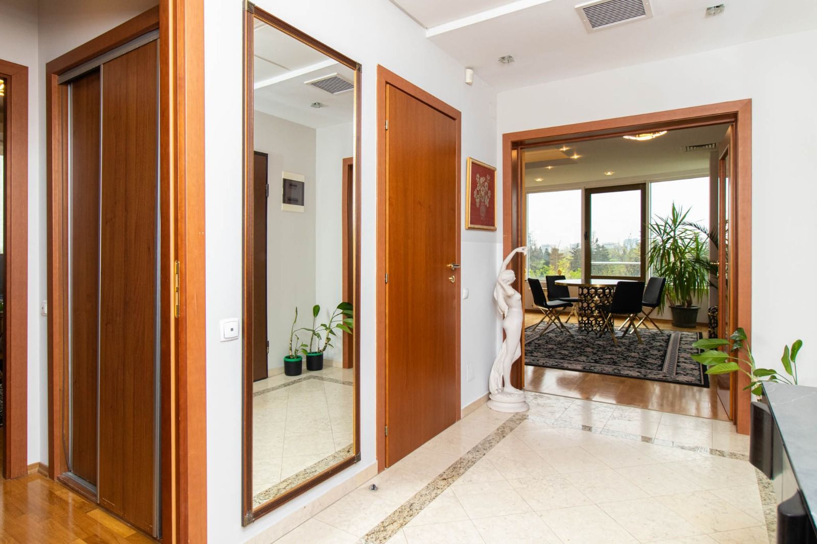 View spectaculos | B-dul Primaverii | 3 camere | 118 mp utili | - Schiță 16