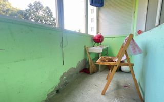 Apartament 3 camere etaj 1 - zona centrala - Poză 3