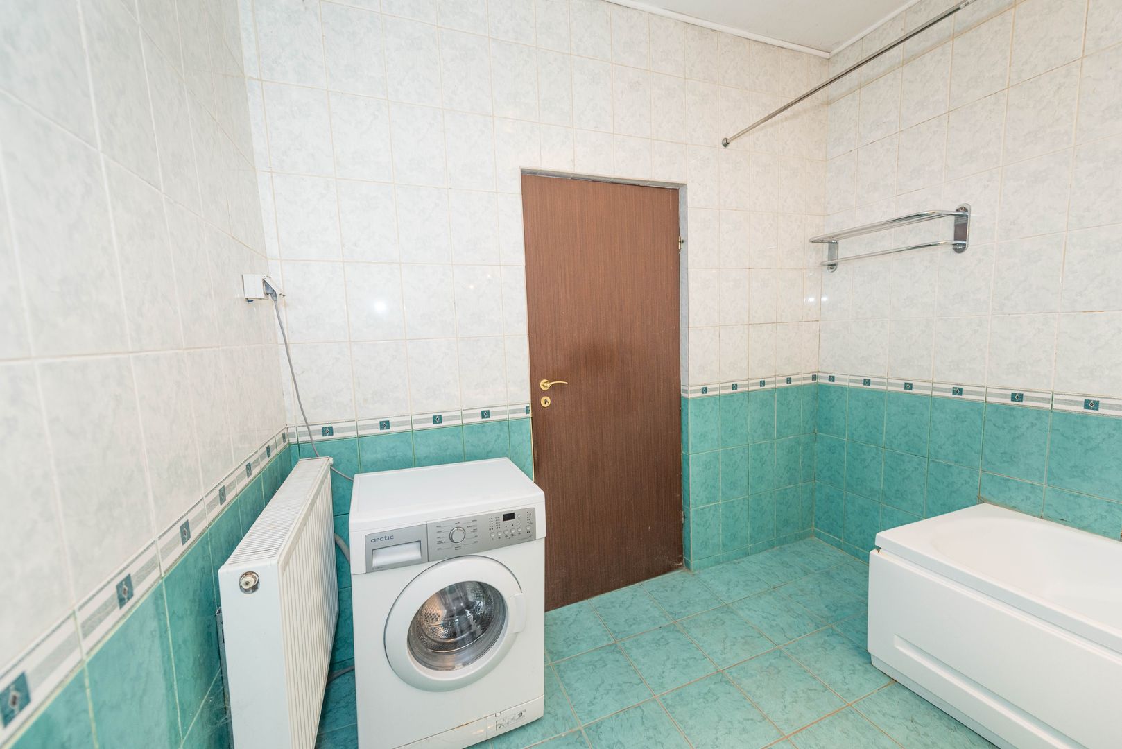 Apartament 3 camere de vanzare, in vila, 83 mp - Poză 22
