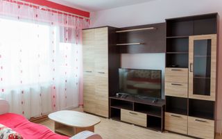 De închiriat: Apartament 2 camere cu vedere panoramică pe Bulevard - Poză 2