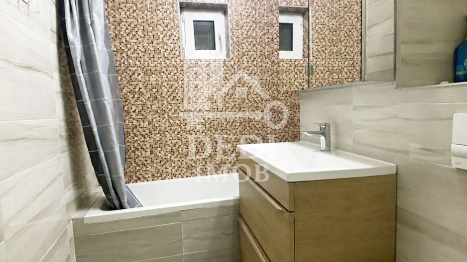 Apartament 3 camere de inchiriat in zona Rogerius, Oradea - Poză 6