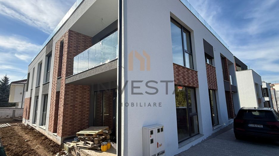 Oportunitate de investite! Pret 2066 euro/mp! 6 parcari incluse ! - Poză 2