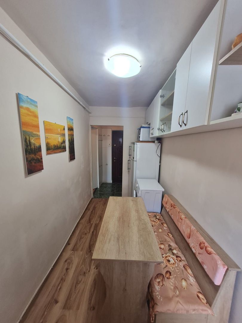 La 10 minute de Piața Unirii - Poză 6