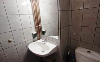 Spațiu parter cu destinație mixtă, zona fostă Lidia – 67 mp - Poză 11