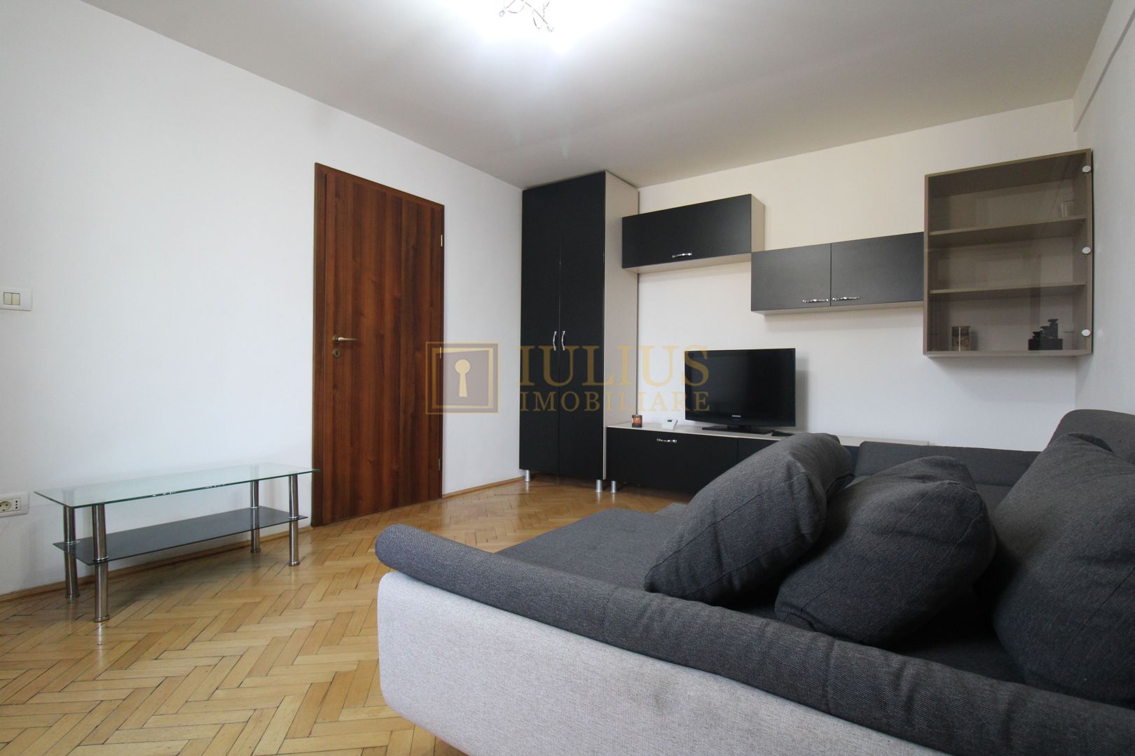 Bv. Victor Babes, 2 camere, centrala proprie. - Poză 3