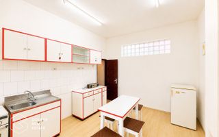 Casa cu teren 688 mp, 2 corpuri de cladire, Parneava - Poză 2