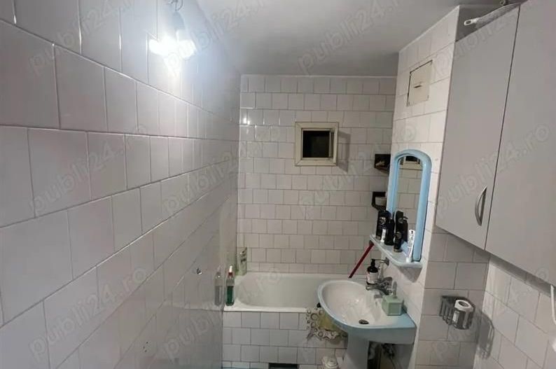 Apartament 1 camera  Bucovina etaj 2  cu centrala - Poză 5