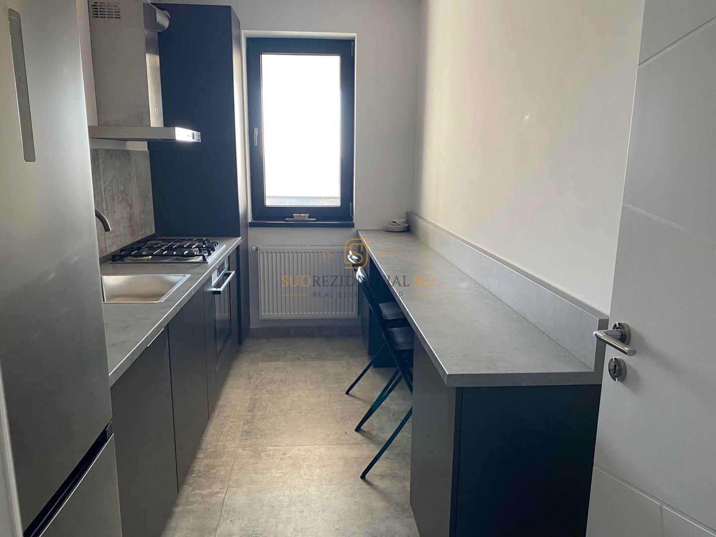 Garsoniera noua, mobilata si utilata, parcare inclusa – Oltenitei - Poză 3