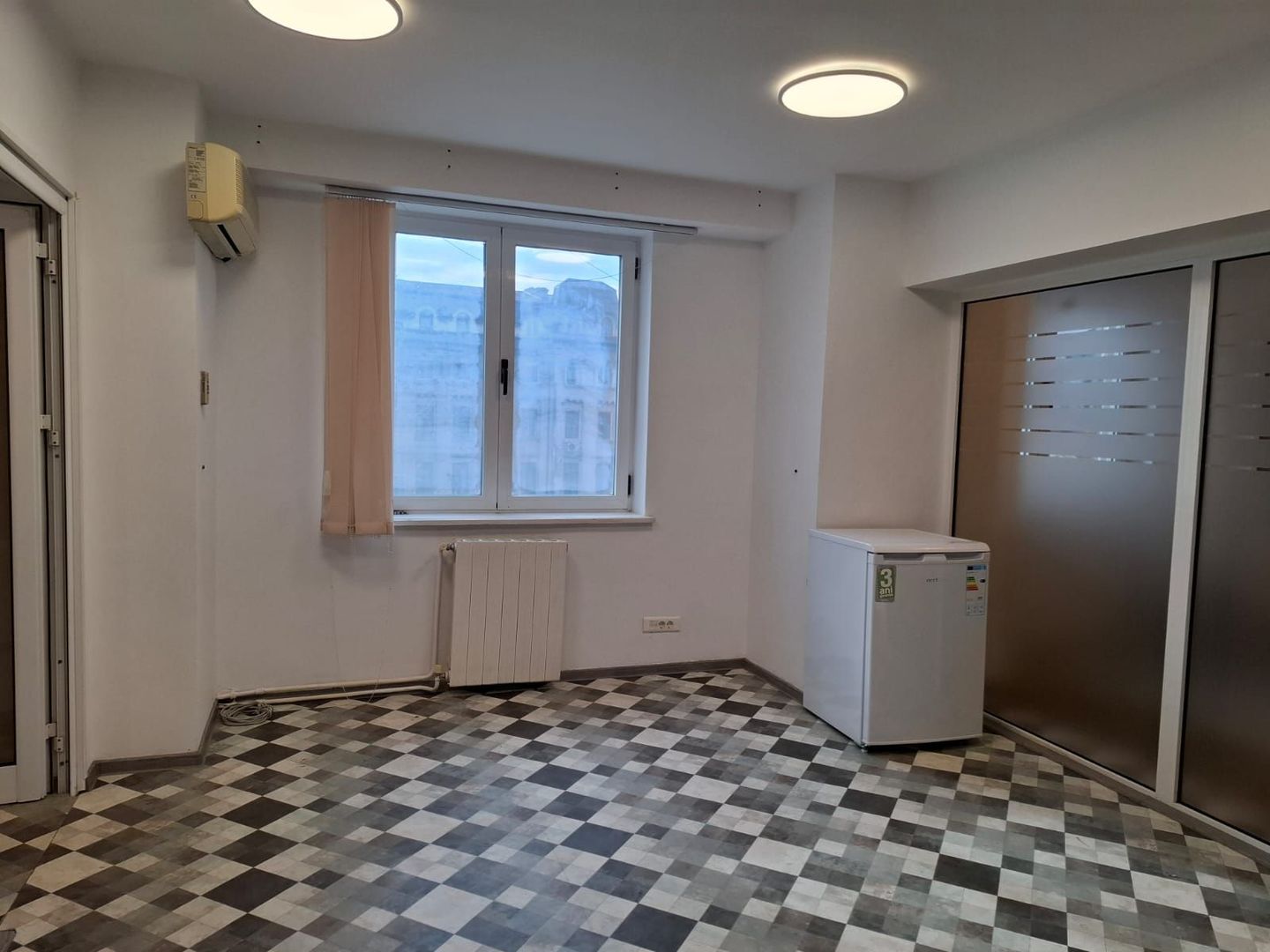 URGENT!,  IMOBIL BIROURI, STRADAL, RANDAMENT MINIM 8%/an, NEGOCIABIL - Poză 3