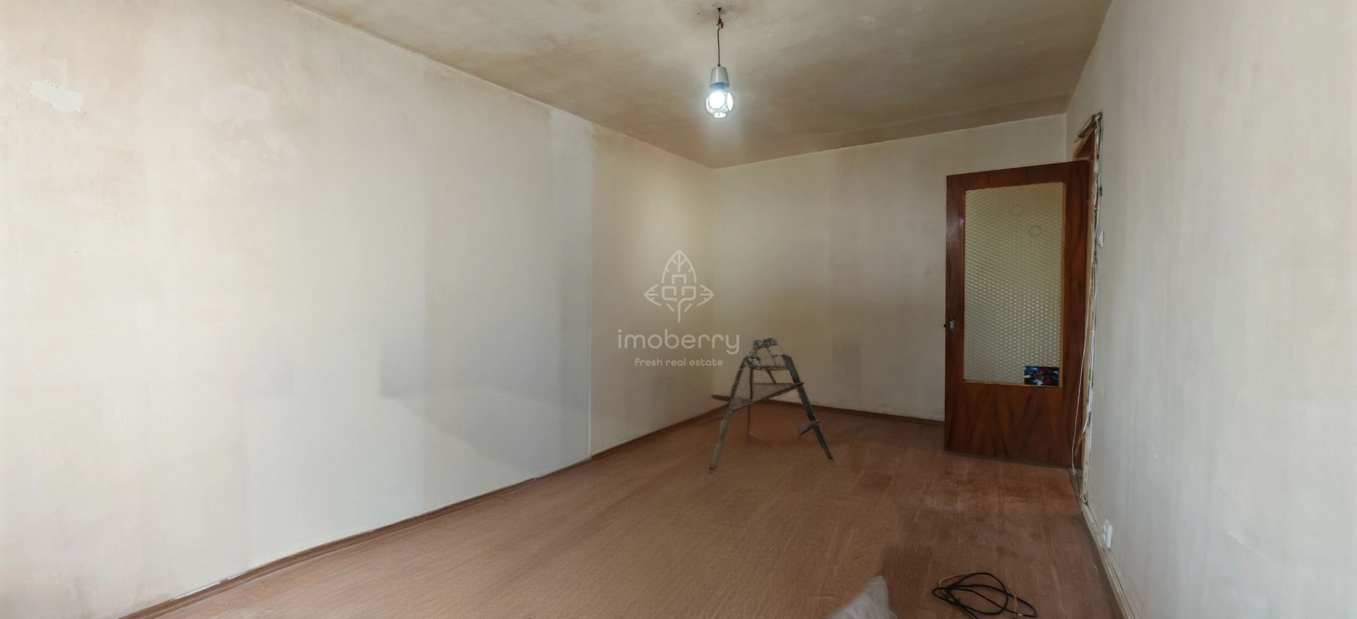 Vanzare apartament doua camere, de renovat, zona Crangasi - Str Ceahlau - Poză 3