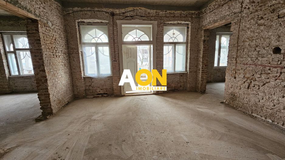 Conac boieresc în zona centrală a municipiului Alba Iulia - Poză 5