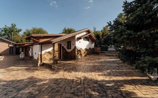 Boutique Luxury Retreat + Restaurant, Prahova - Poză 2