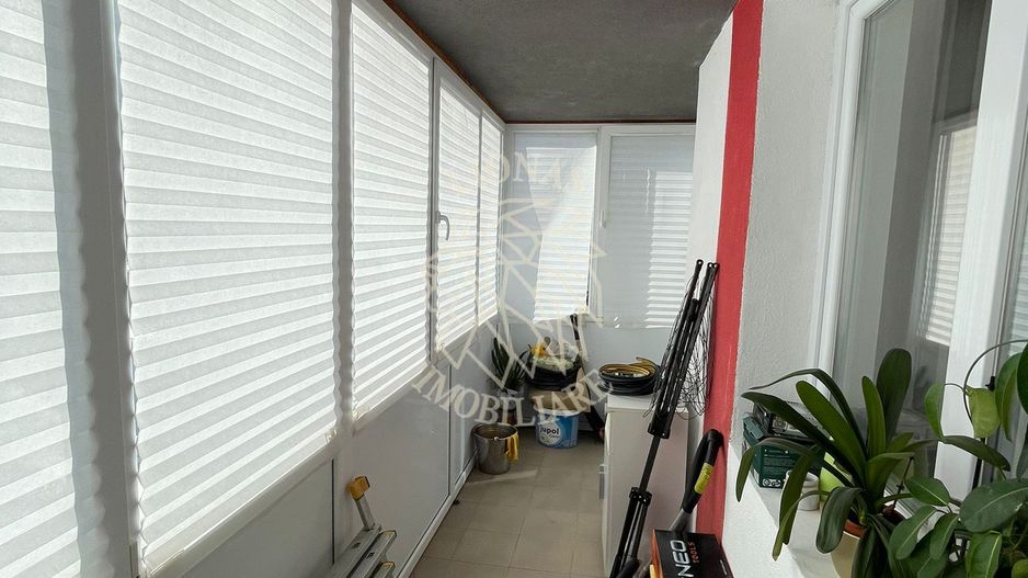 Apartament 3 camere 62 mp+2 balcoane-2 parcari-mobilat-Subcetate - Poză 6
