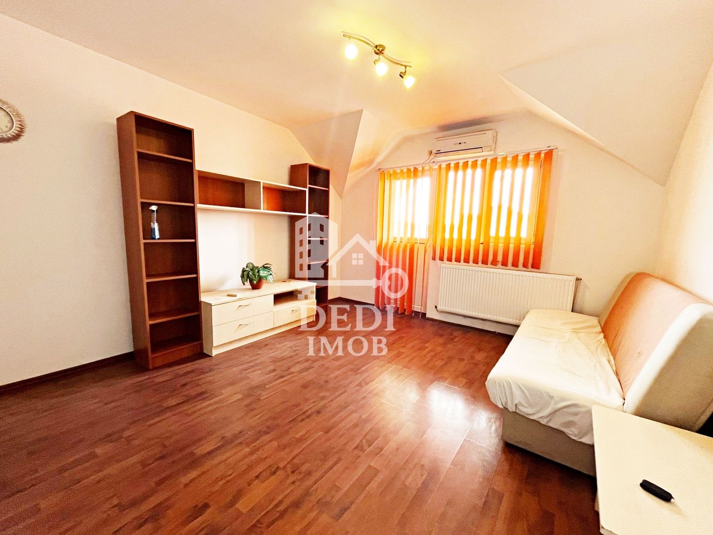 Apartament cu 2 camere de vanzare zona Rogerius, Oradea - Poză 3