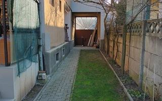 BRASADAS vinde casa cu etaj, 4 camere, central, acces cu masina. - Poză 16