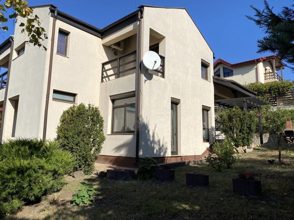 CASA/VILA DE VANZARE BUCIUM,CARTIER IC BRATIANU,235 MP UTILI,521MP TEREN - Poză 1