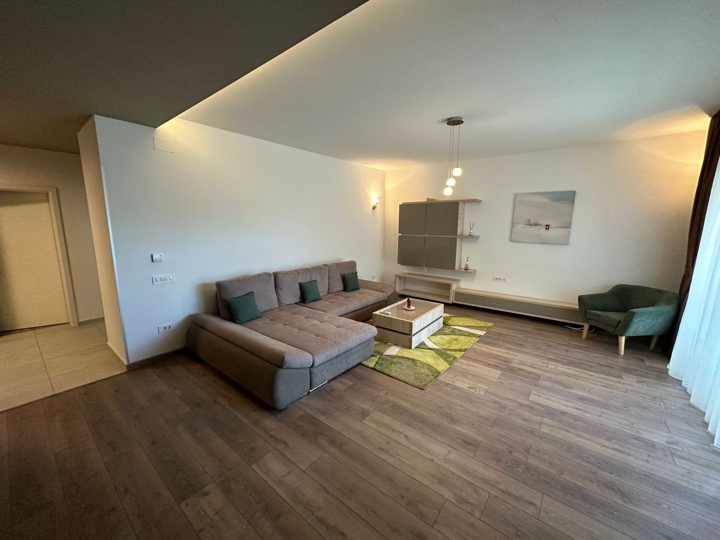 Apartament cu 3 camere de închiriat în zona Nord - Poză 4